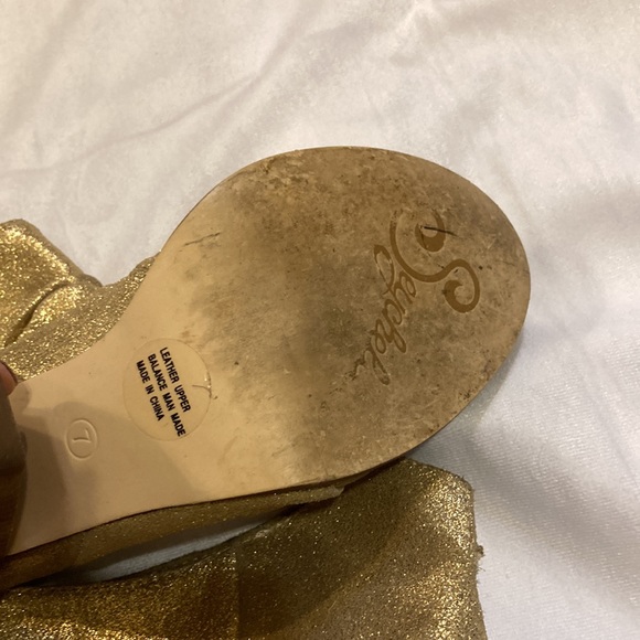 Seychelles gold glitter leather upper bootie size 7 - Picture 3 of 9